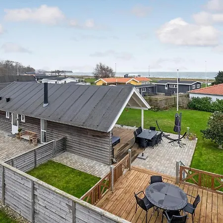 Awesome In With Kitchen Holiday home *